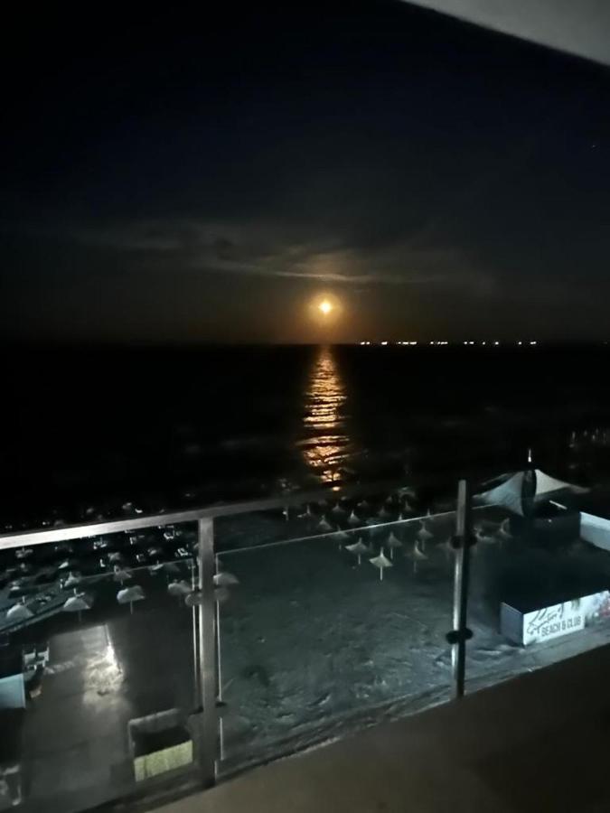 Anias Front View Of The Black Sea 14B Неводарі Екстер'єр фото